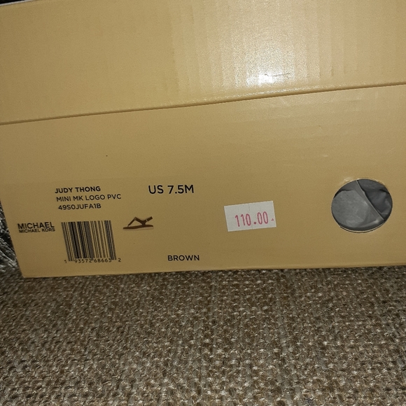 Brand New Michael Kors Sandals - Picture 2 of 8